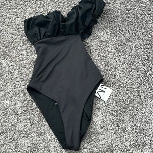 NWT Zara swimsuit